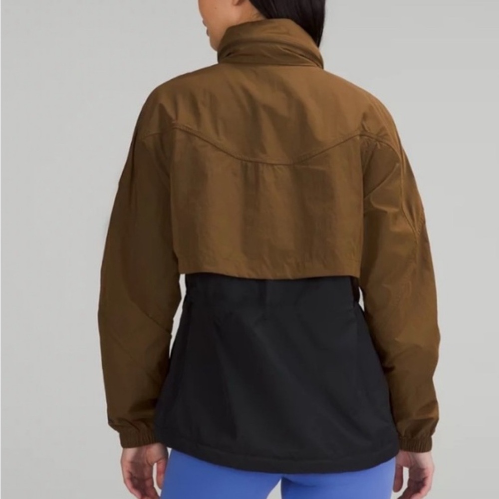 lululemon athletica Brown and Black Jacket - Picture 4 of 10